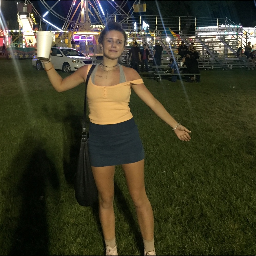 Meet your Posher, Chloe